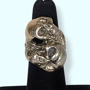 Chunky Double Skull Overlap Ring